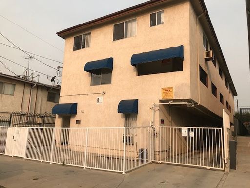 Spacious 2 Bedroom 1 bath in Highland Park!! $1000 Deposit OAC – photo 1