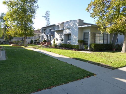 Beautiful and SPACIOUS lower level One Bedroom in Pasadena (W/D possible) – photo 1