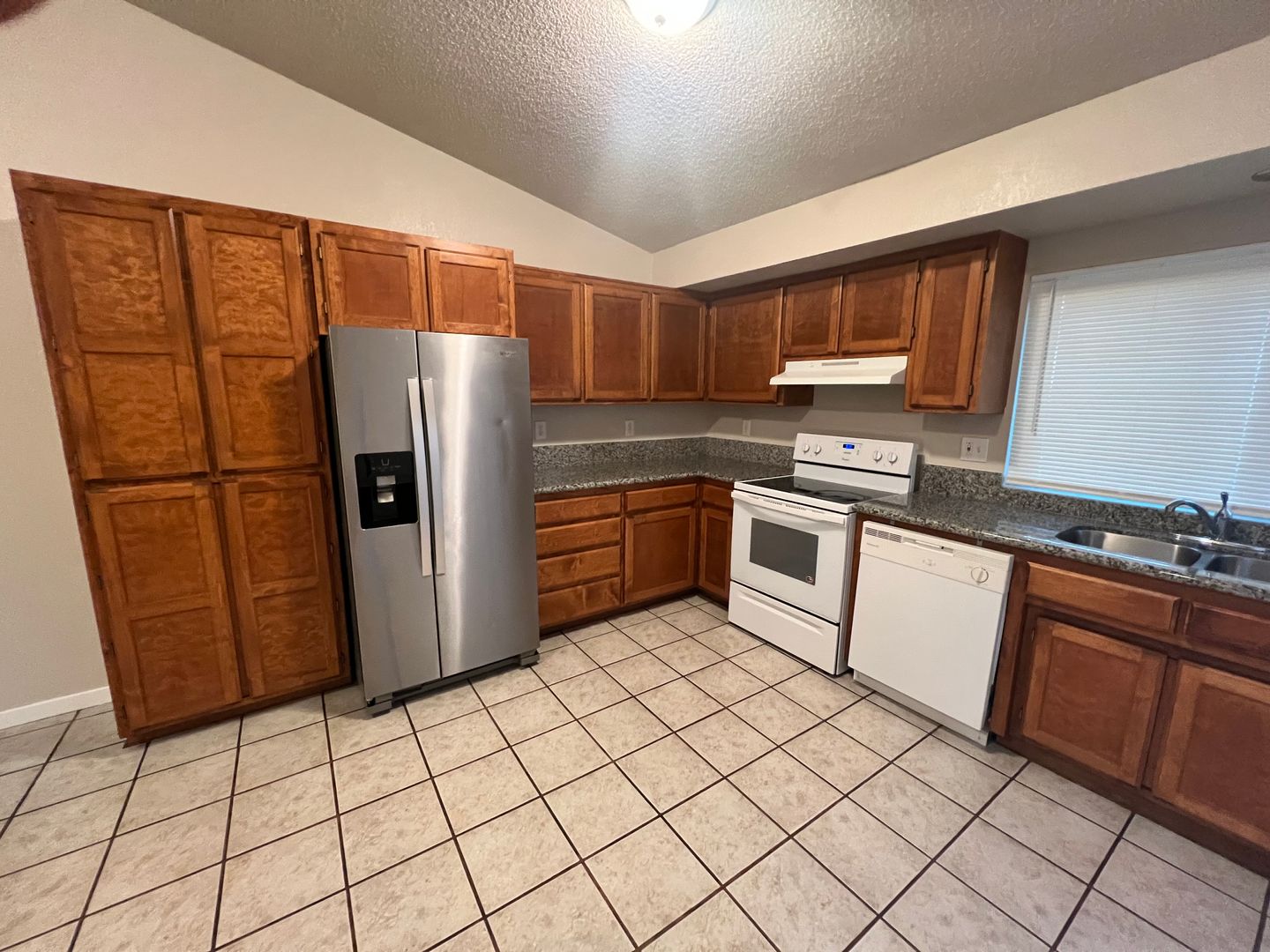 BAKERSFIELD House: 3520 SESAME ST.