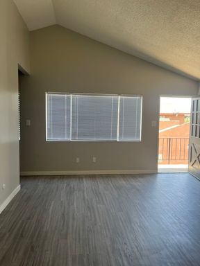 4013 SORANNO AVENUE, APT# D – photo 1