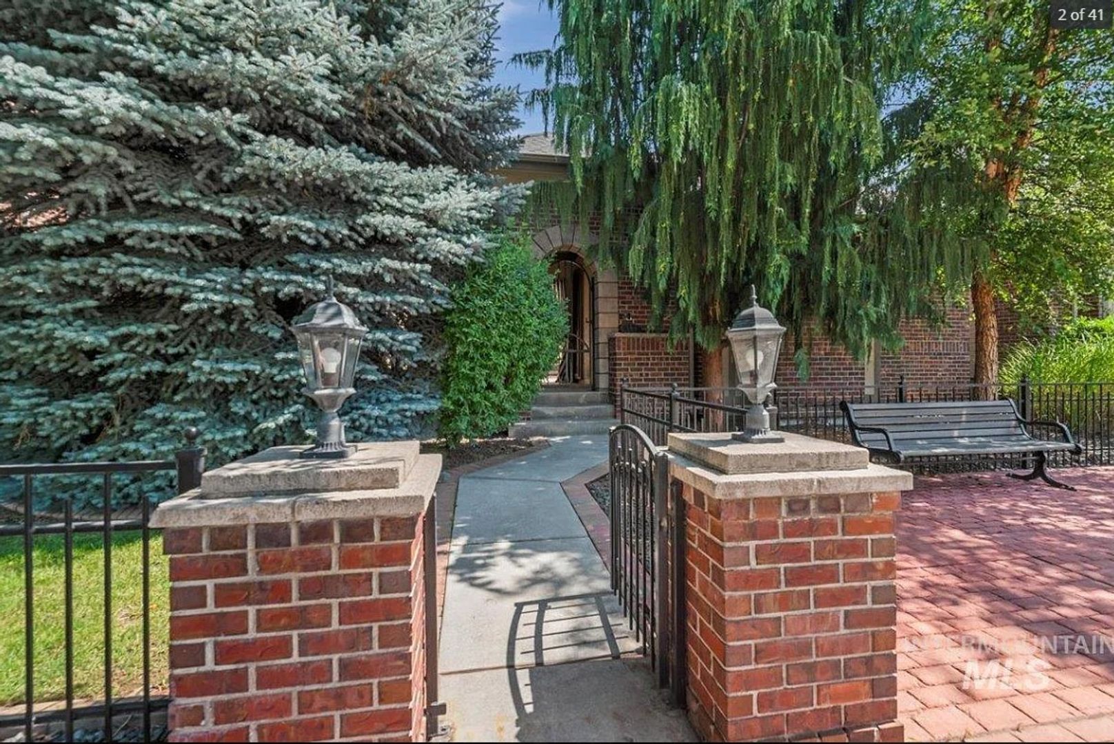 Eagle House: 164 S. 2nd Street