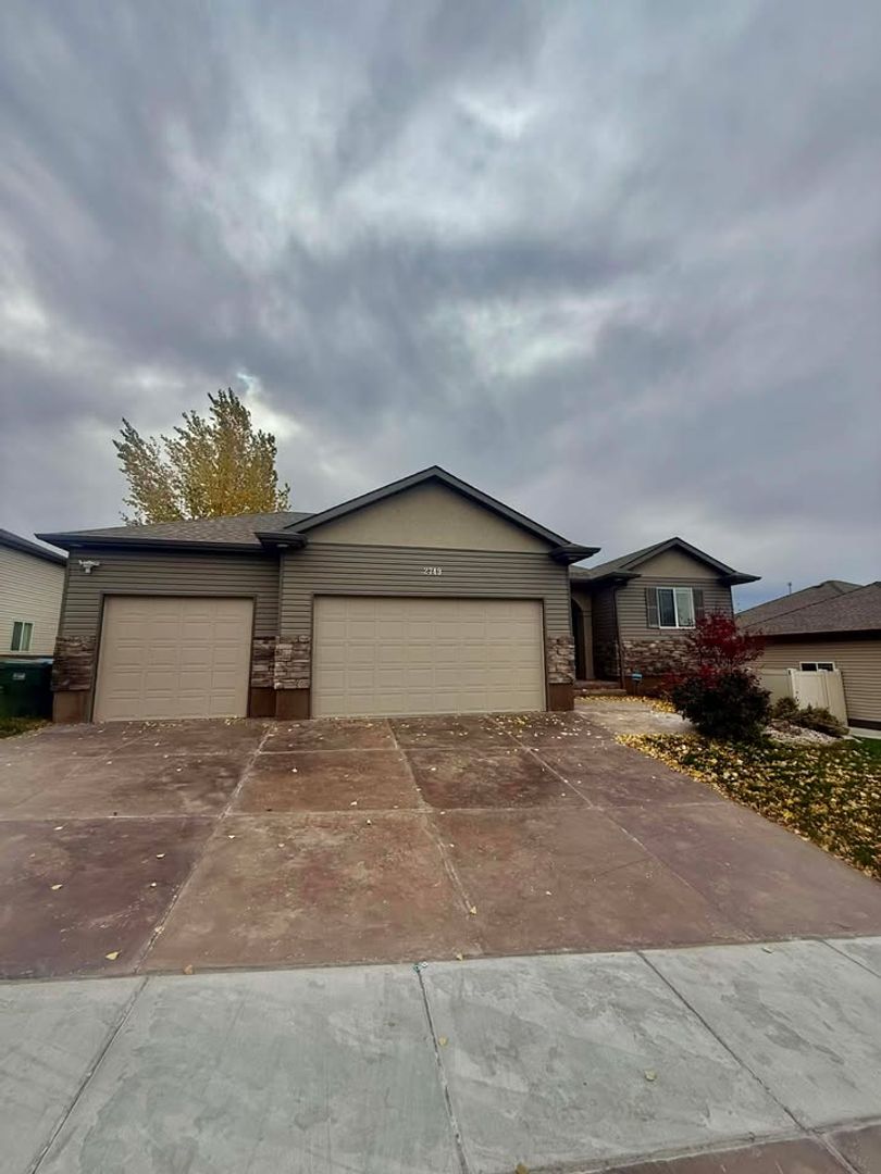 Pocatello House: 2749 Hillview Dr