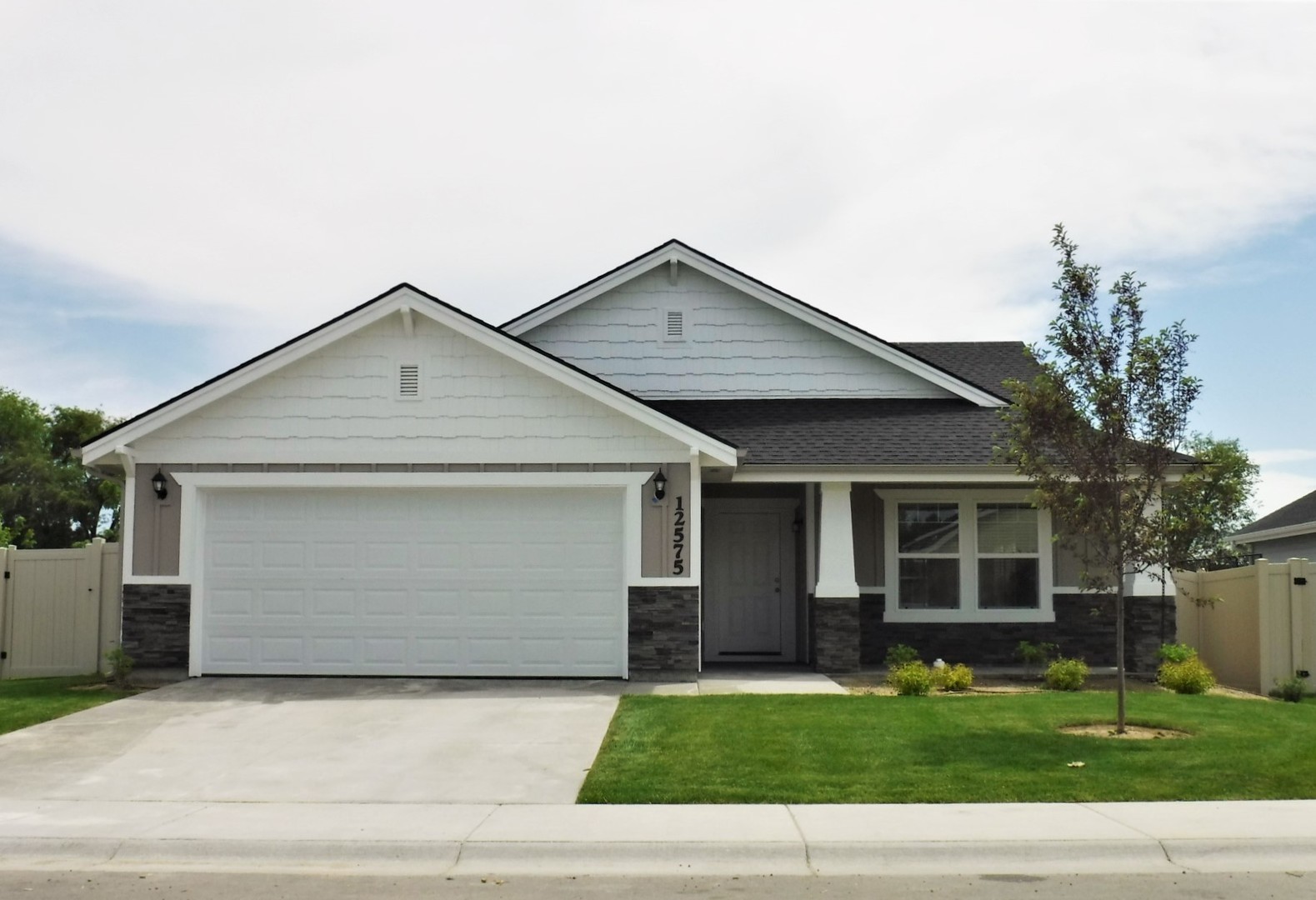 Star House: 12575 W Hidden Point