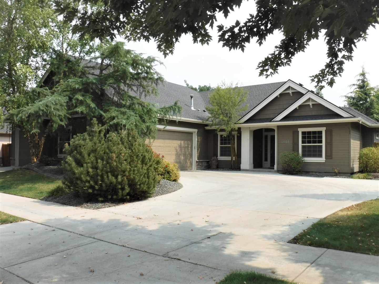 Eagle House: 1505 E Daylesford Dr