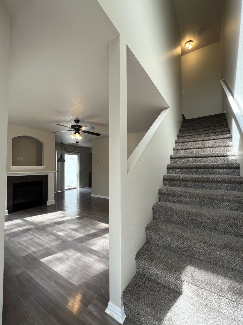 Nampa Apartment: 153 N Midland Blvd