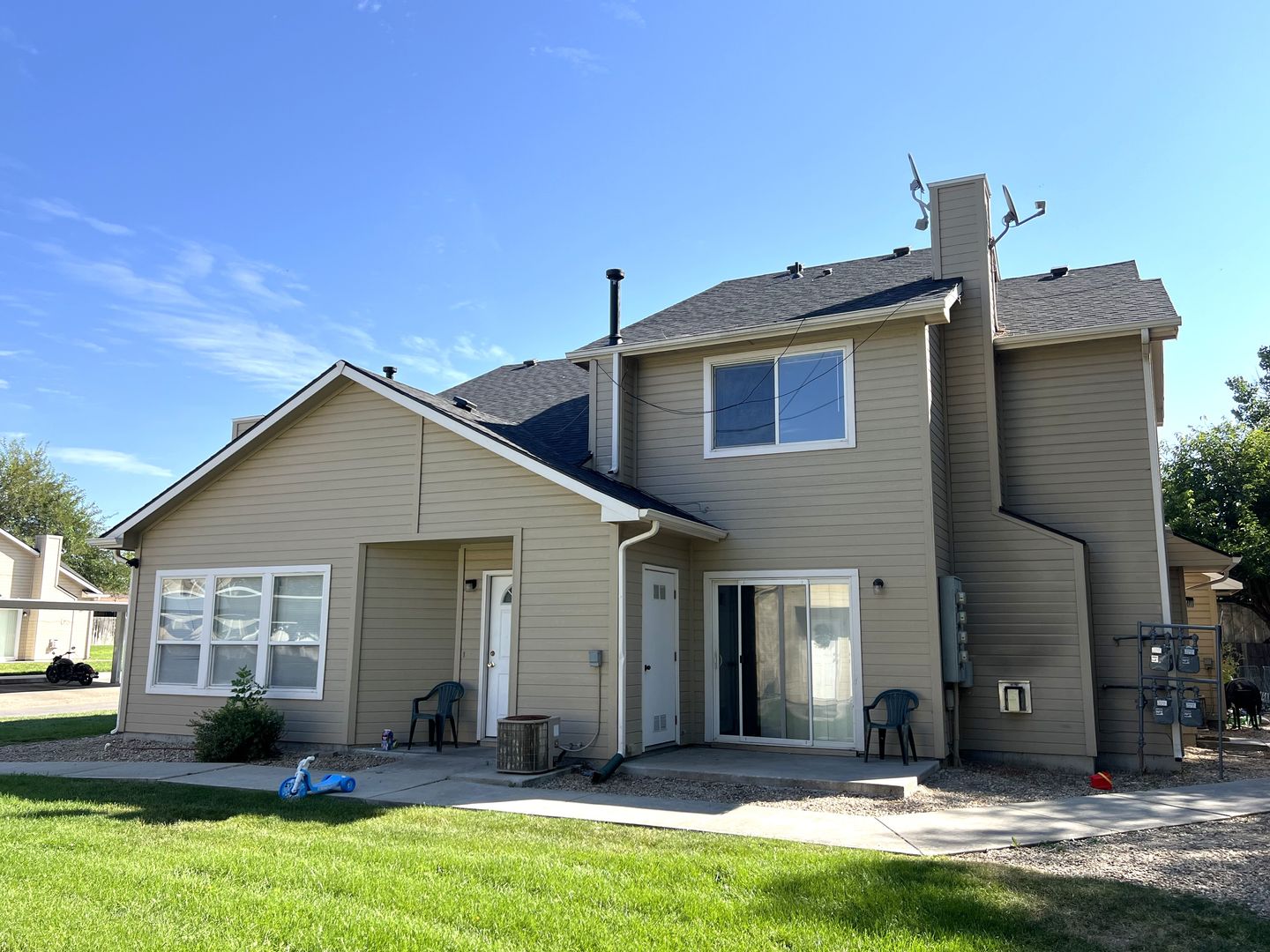 Nampa Apartment: 141 N Midland Blvd