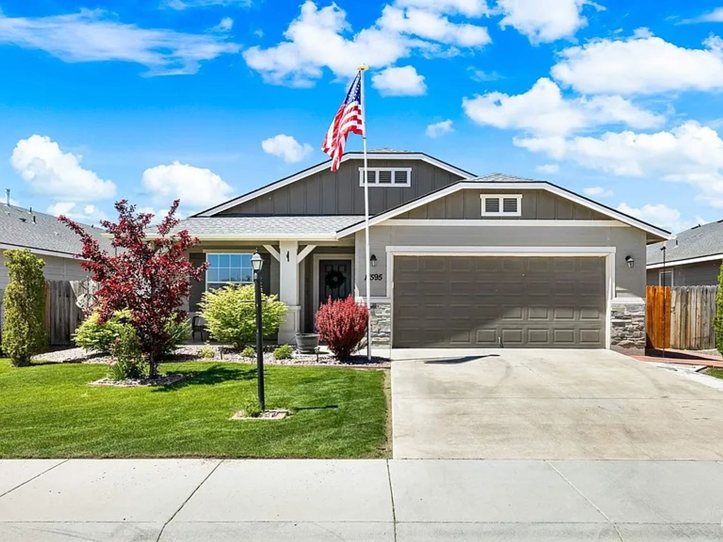 Nampa House: 17595 Mesa Springs Ave