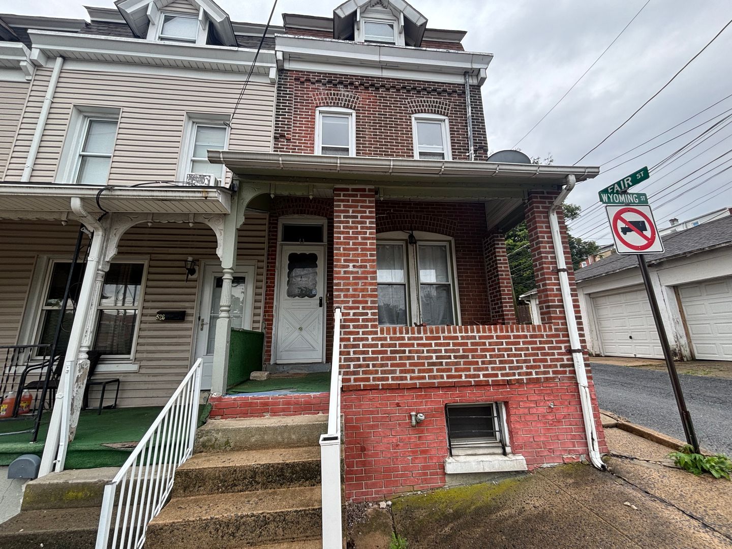 Allentown Apartment: 528 West Wyoming Street