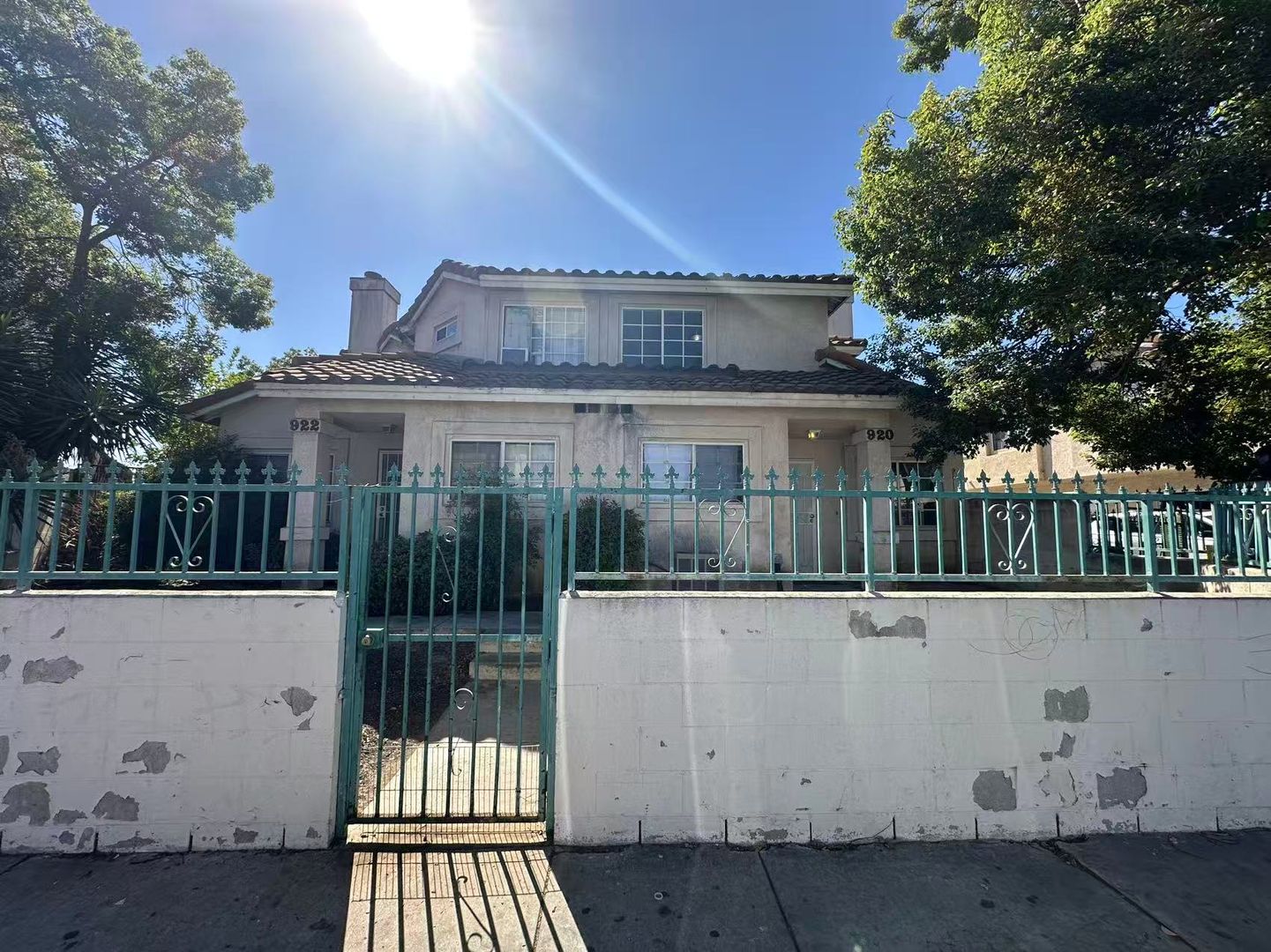 La Puente House: 920 N Unruh Ave