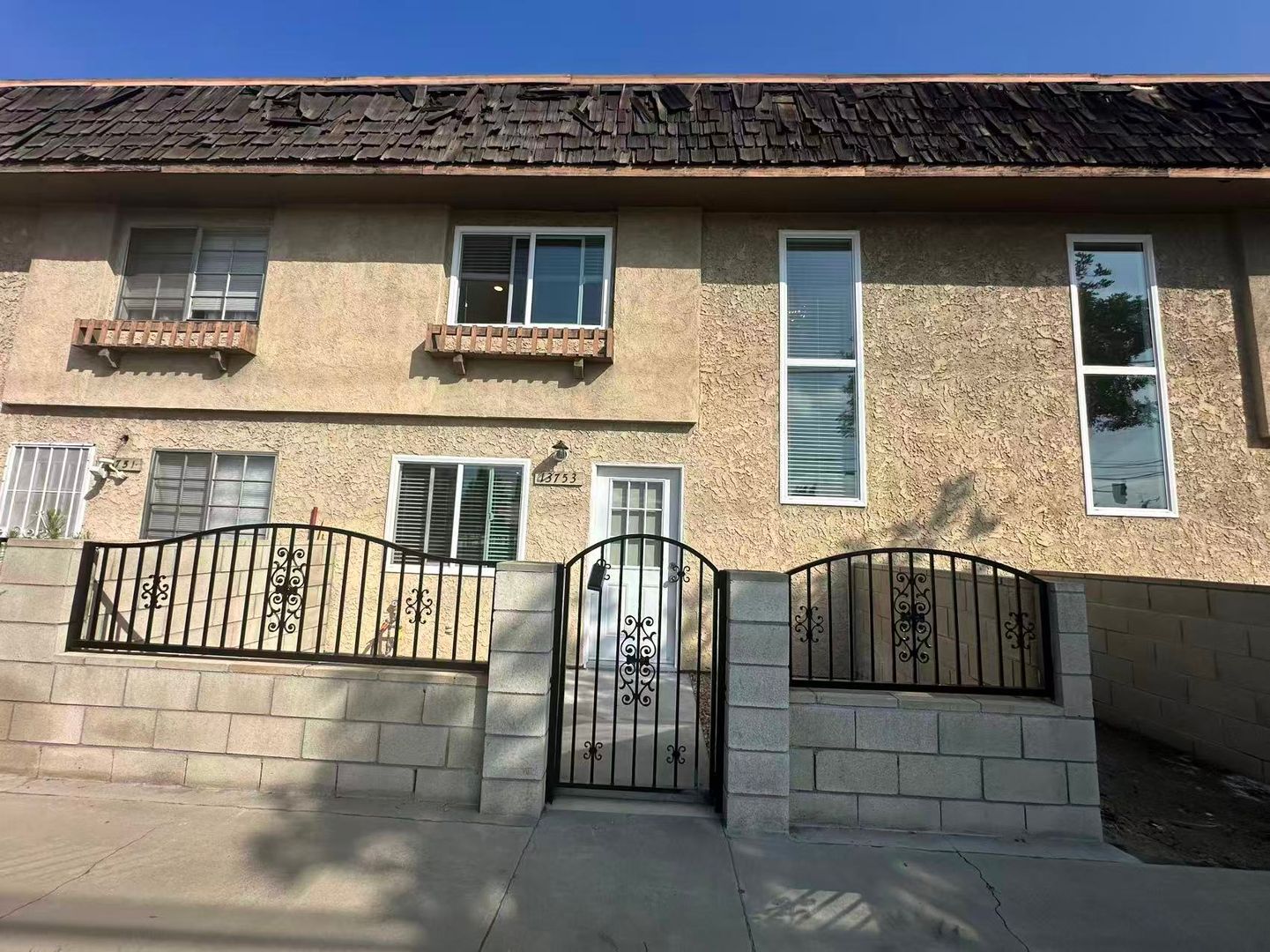 Baldwin Park House: 13753 Los Angeles St