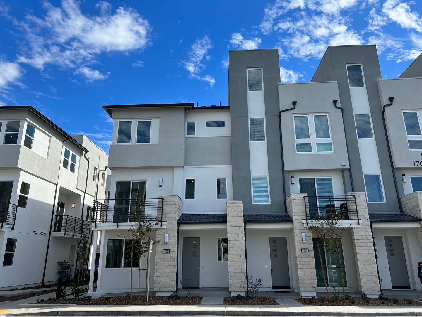Anaheim House: 1723 W Cara Dr