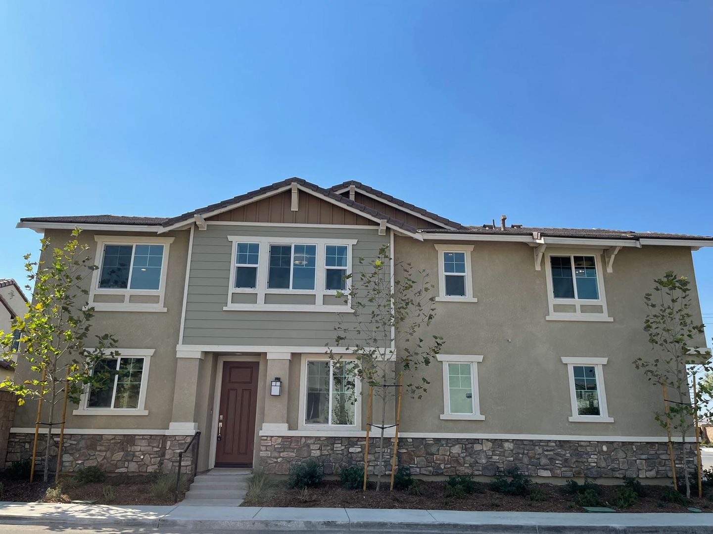 Fontana House: 16025 Symphony Ln