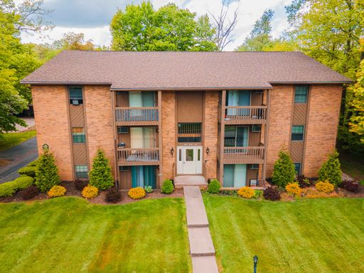 2 Bed 1 Bath Rental at 896 Brookfield Drive - 11, Mansfield, OH – photo 1