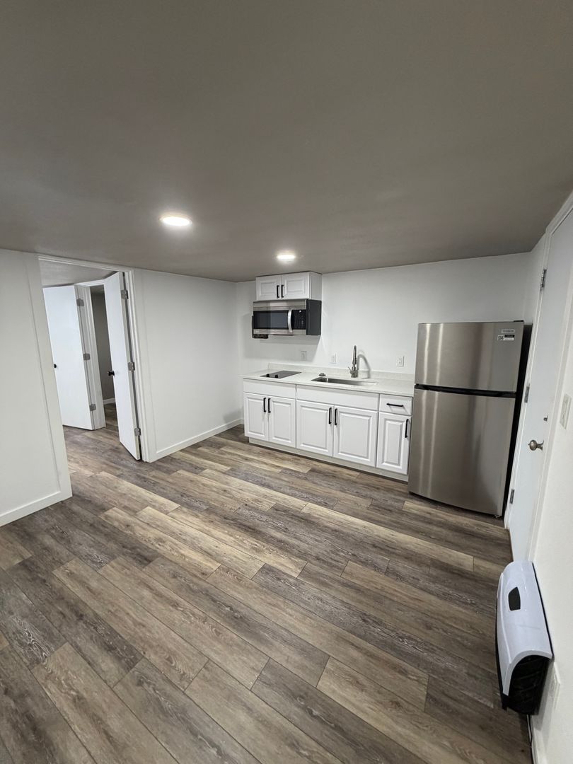 SALEM Apartment: 1615 GRANT ST NE