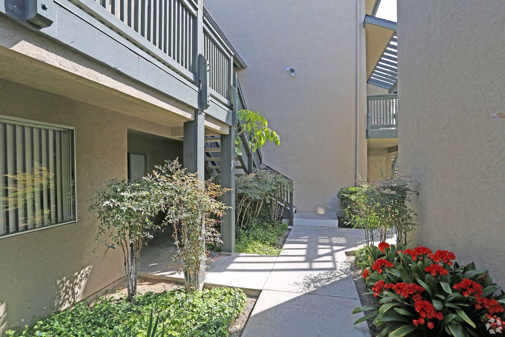 Chula Vista Apartment: 1051 Broadway