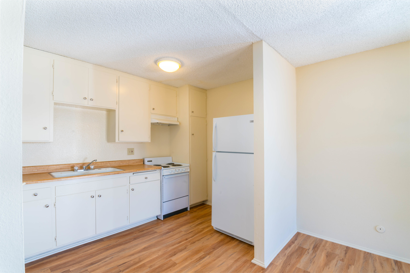 Imperial Beach Apartment: 1047 Seacoast Drive - #1