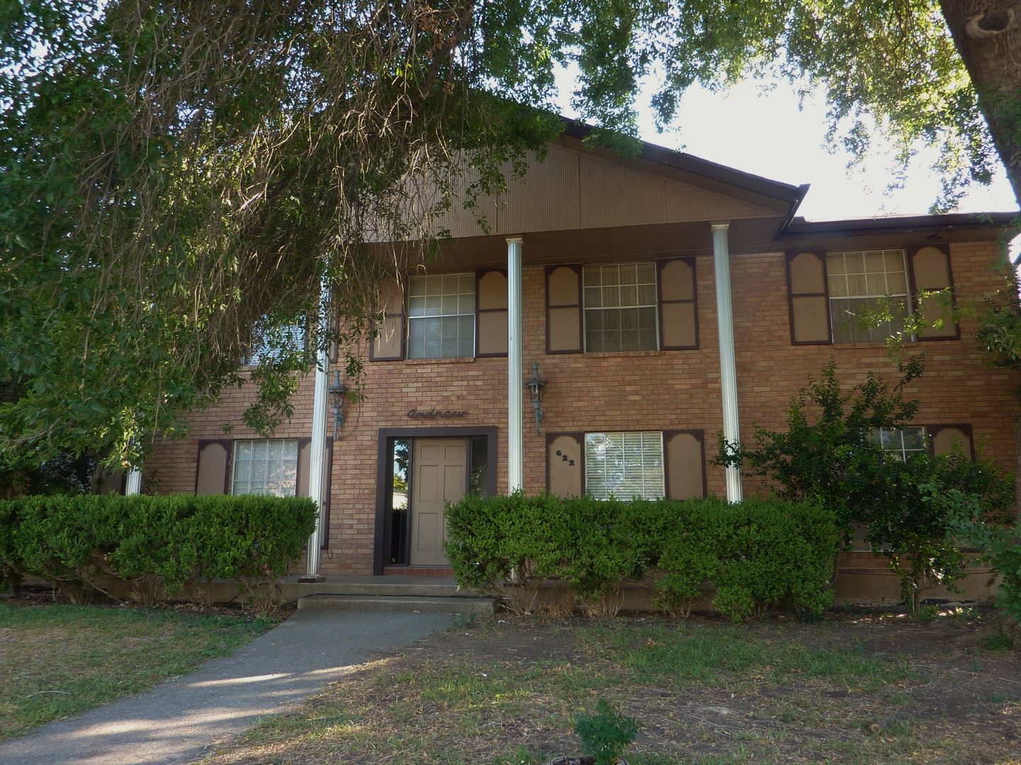 San Antonio Apartment: 622 Chauncey