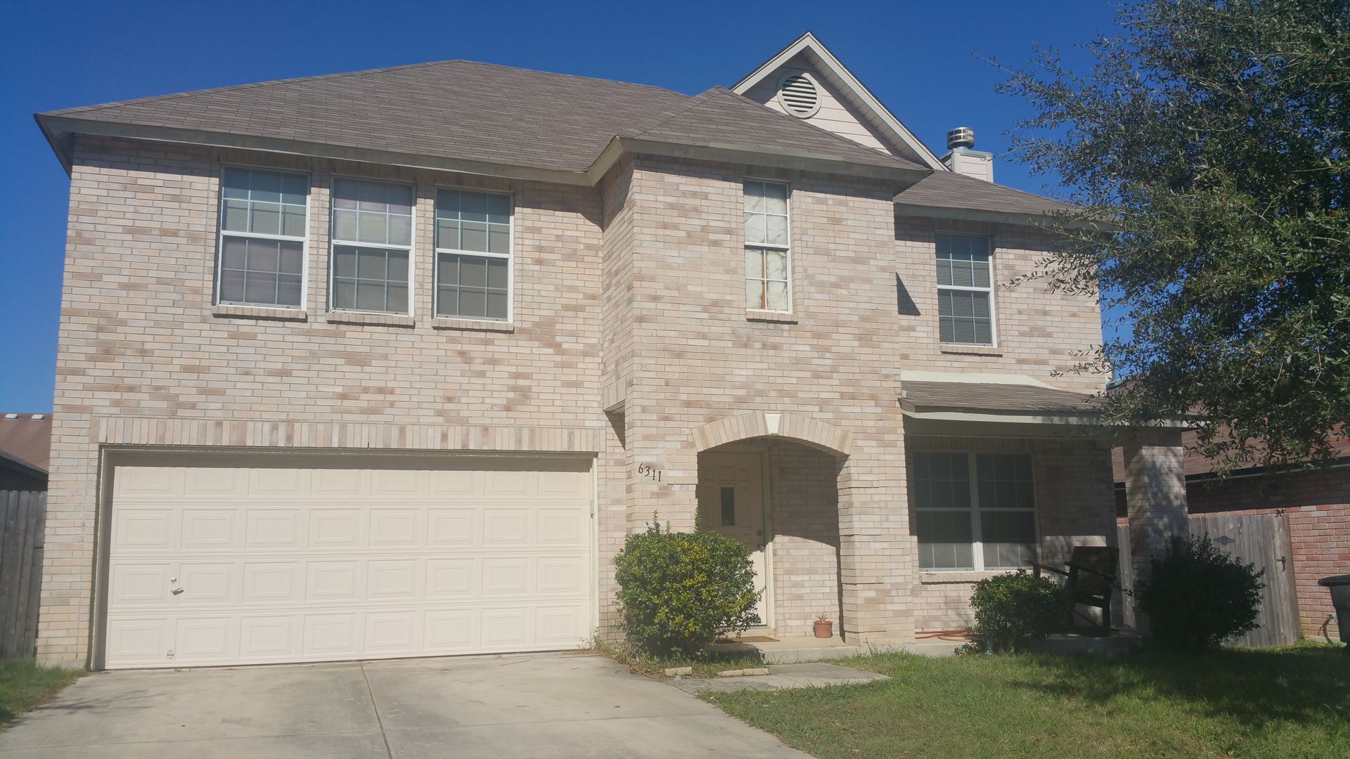 San Antonio House: 6311 Donely Pl