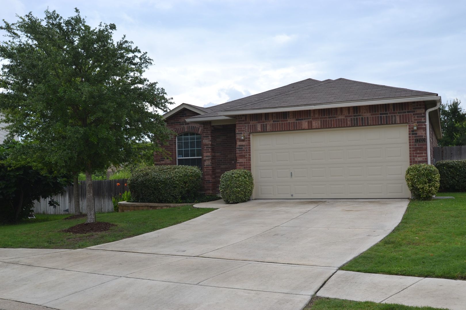 San Antonio House: 12102 Redbud Leaf