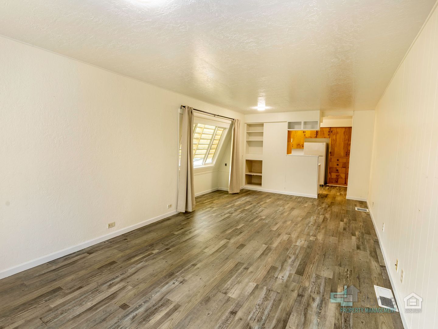 Capital Park Apartments - CONSERVICE 2 of 12