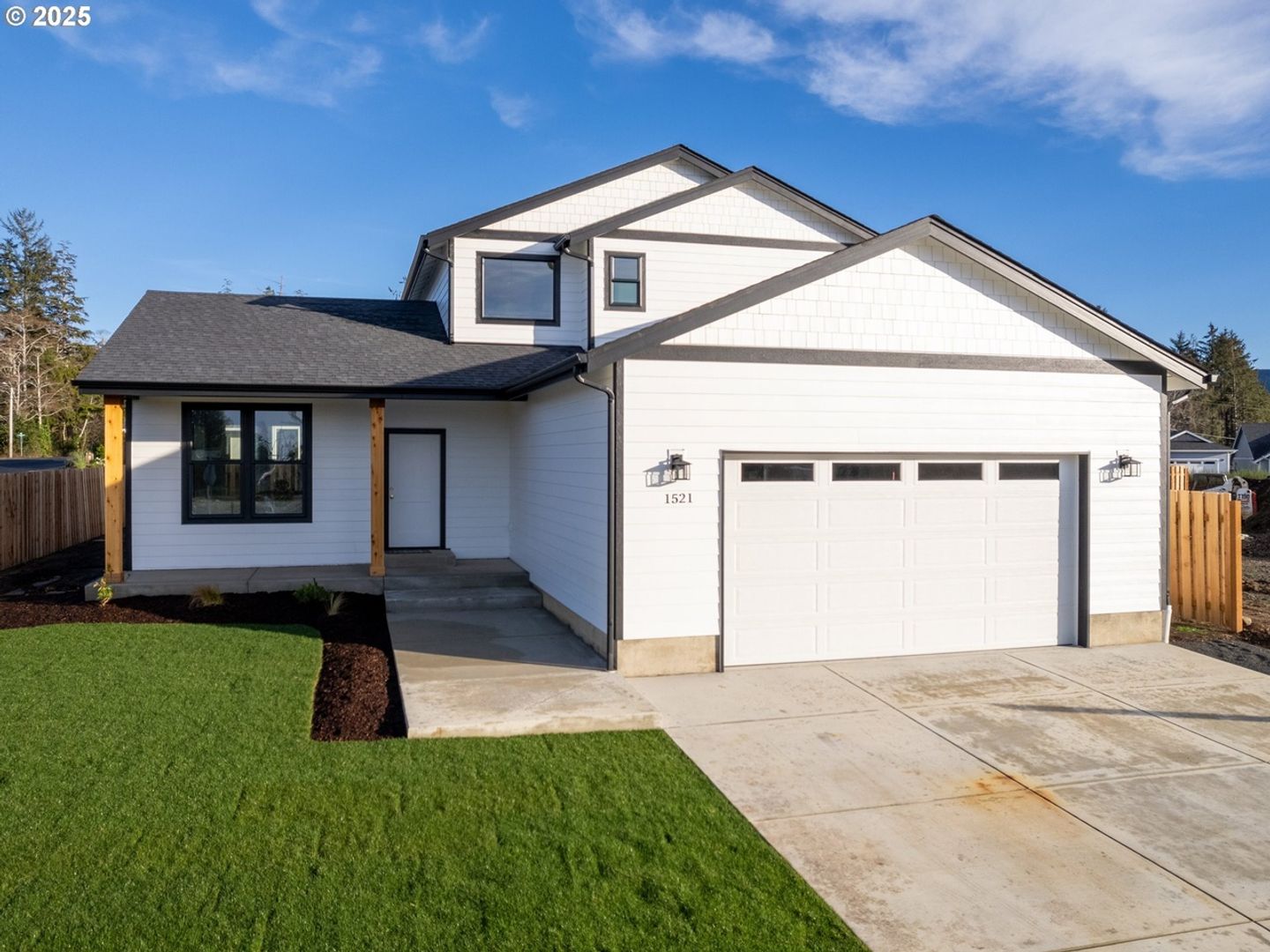 Seaside House: 1521 Sunlit Lane