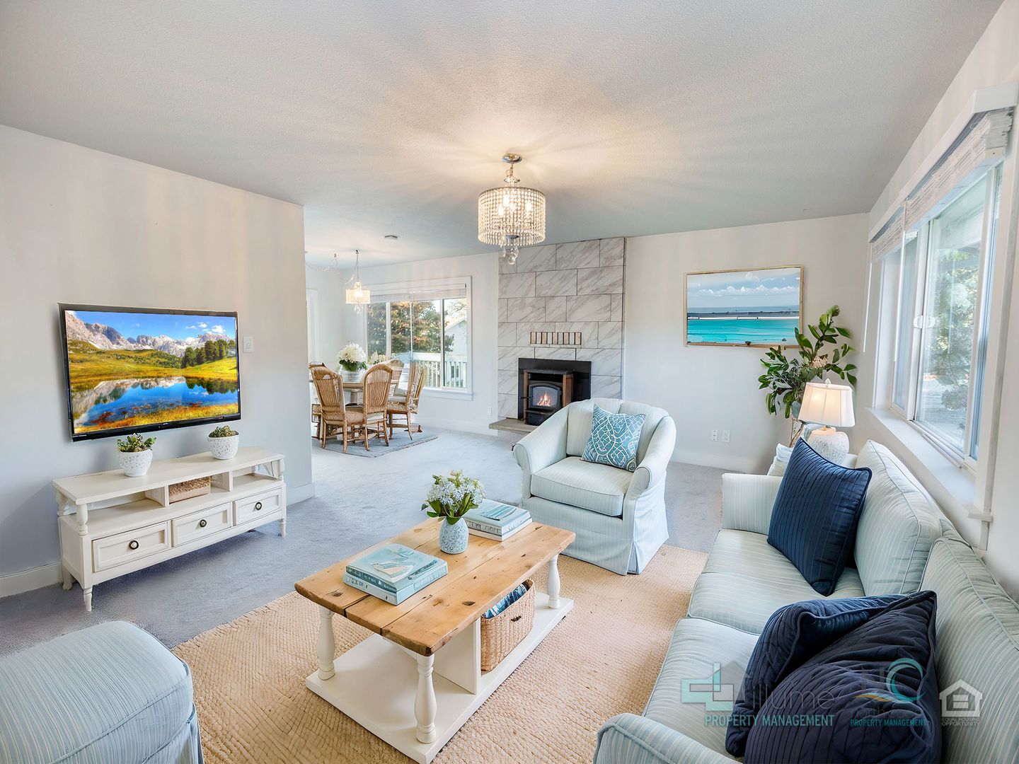 Seaside House: 242 Hemlock St.