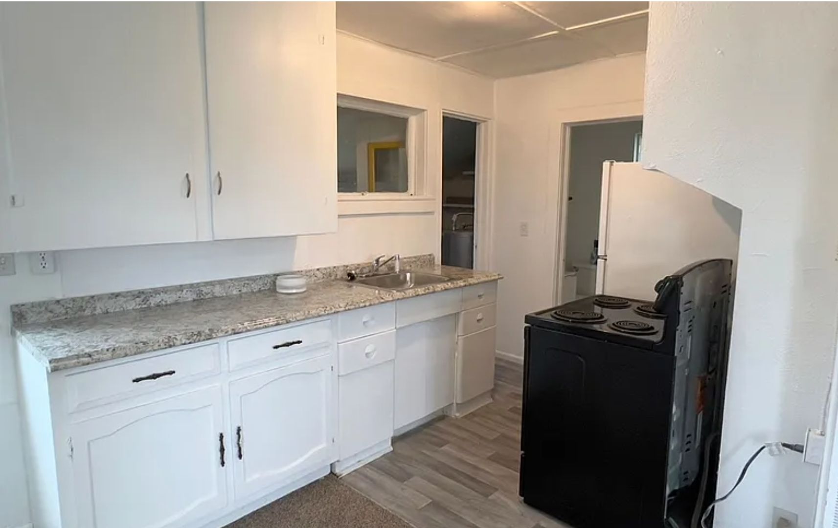 Astoria Apartment: 92306 Clover Rd