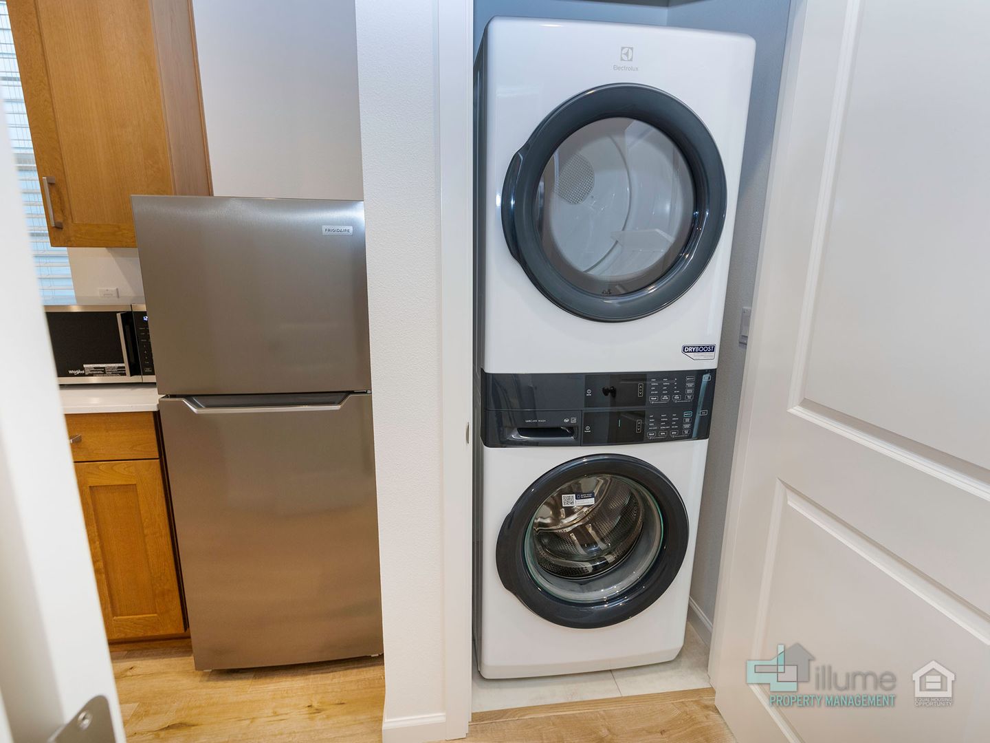 Laundry room at 3675 Bahan (2 of 2)
