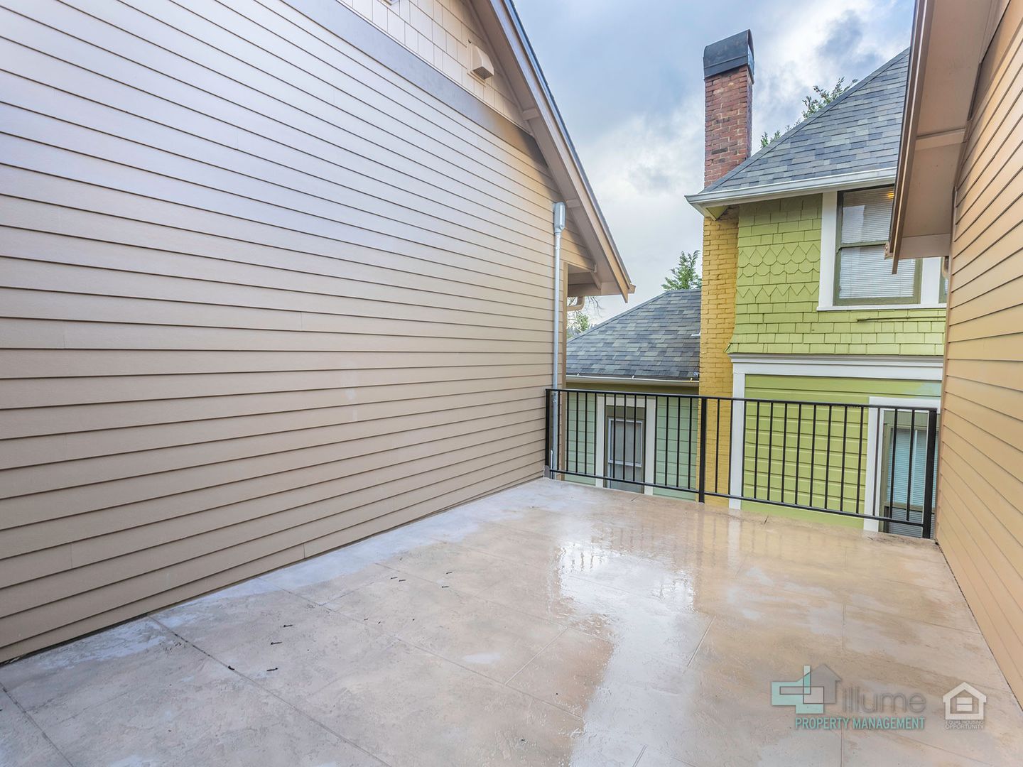 Oregon City Apartment: 617 Monroe Street