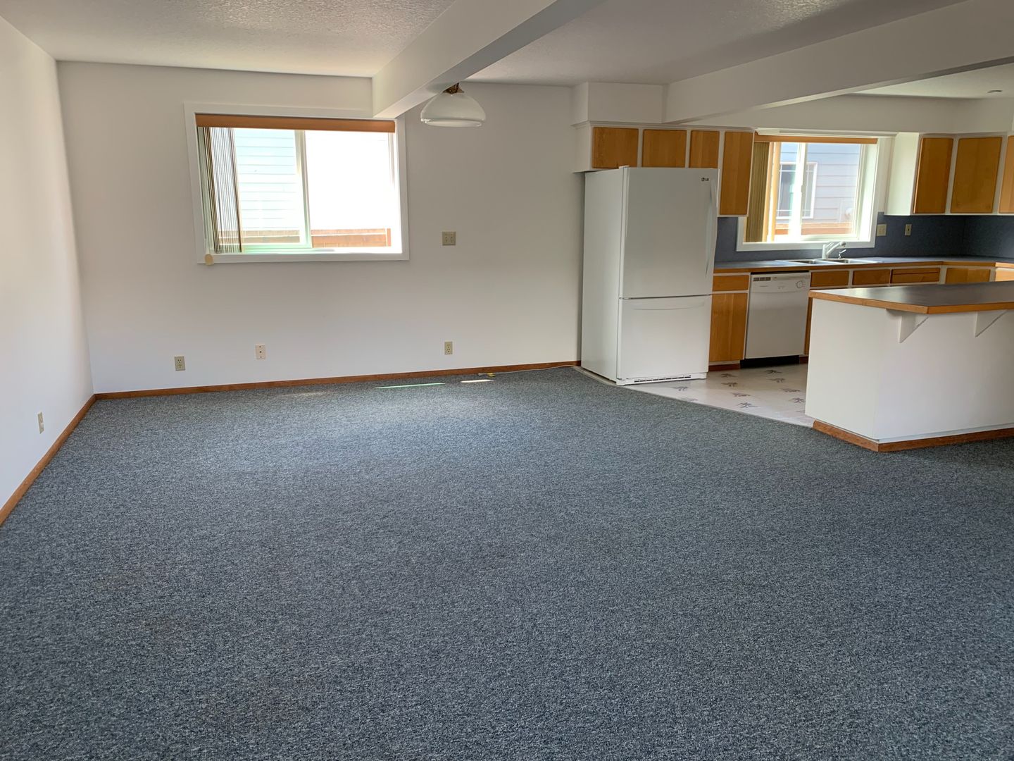 Seaside House: 1285 Ave A