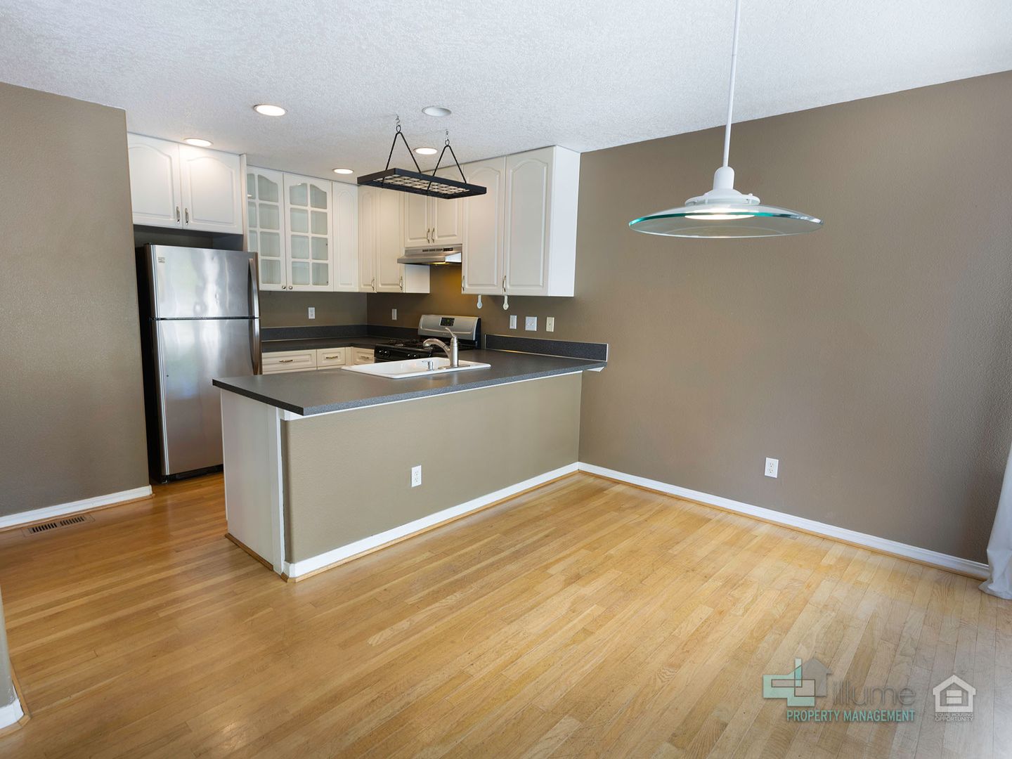 West Linn House: 20630 Willamette Dr.