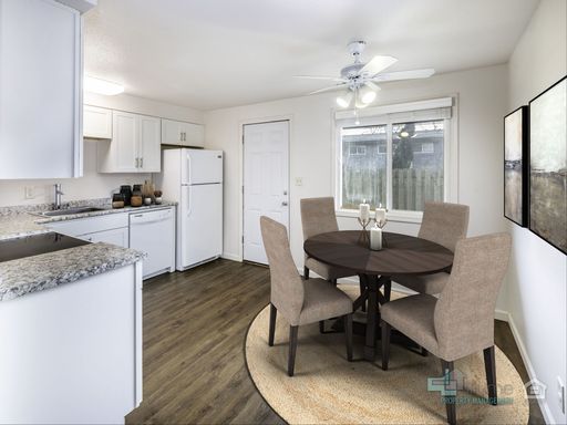 1-MONTH FREE SPECIAL! Charming 1 Bd/ 1 Ba in Beaverton – photo 1