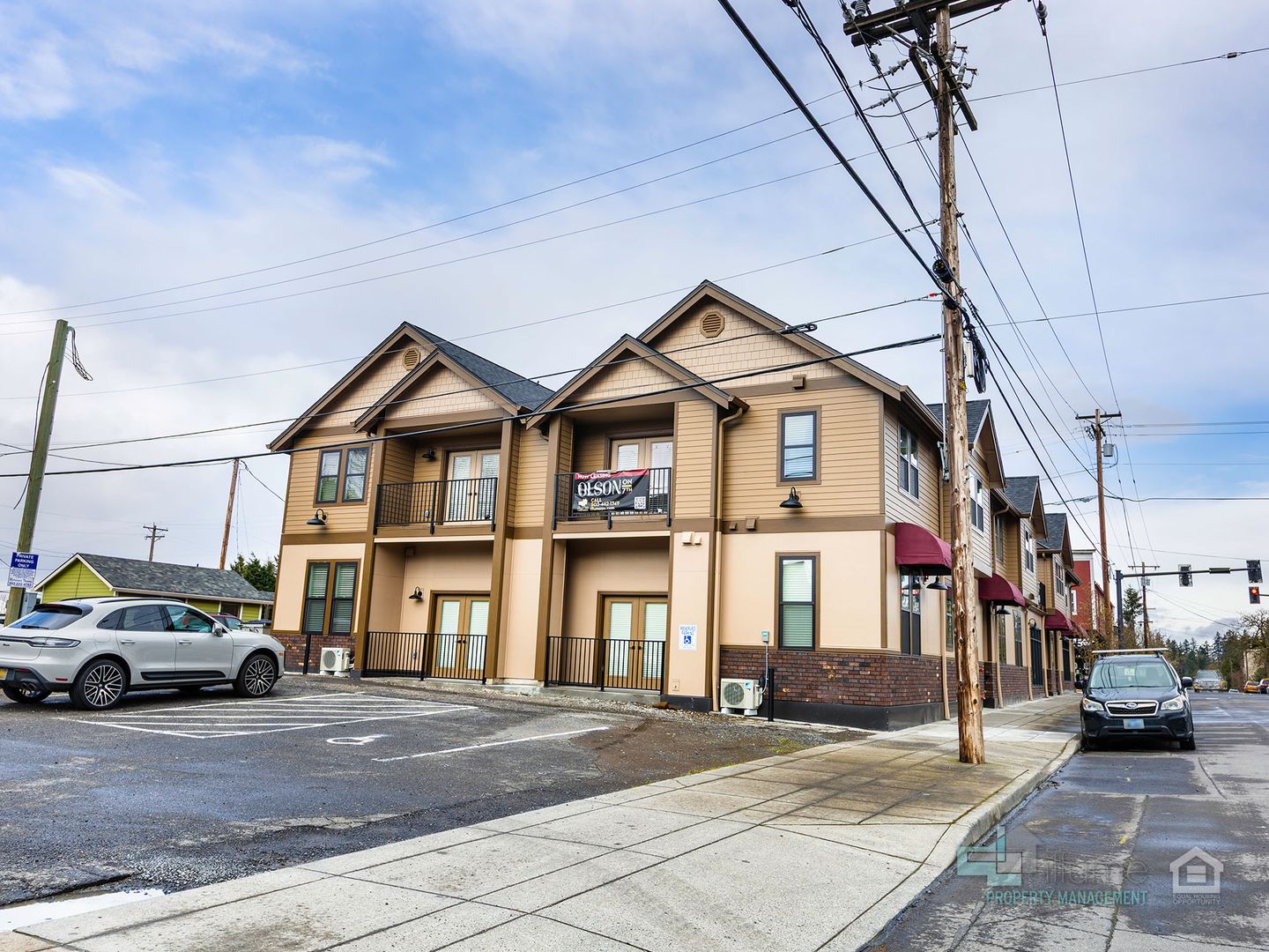 Oregon City Apartment: 617 Monroe Street