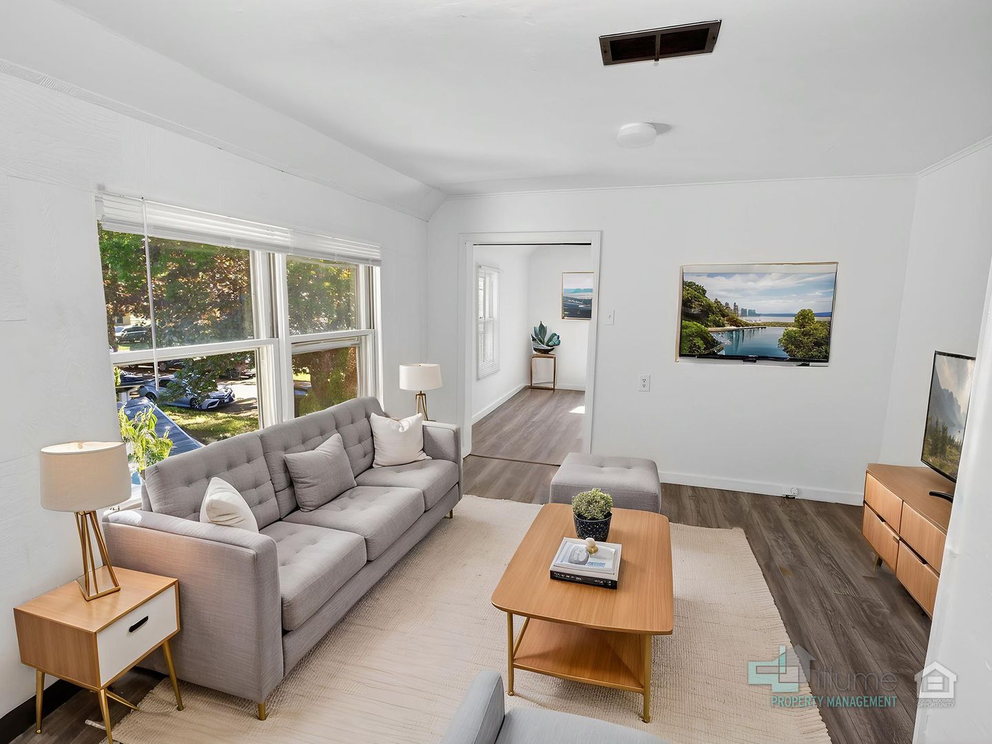 Salem Apartment: 365 16th St SE
