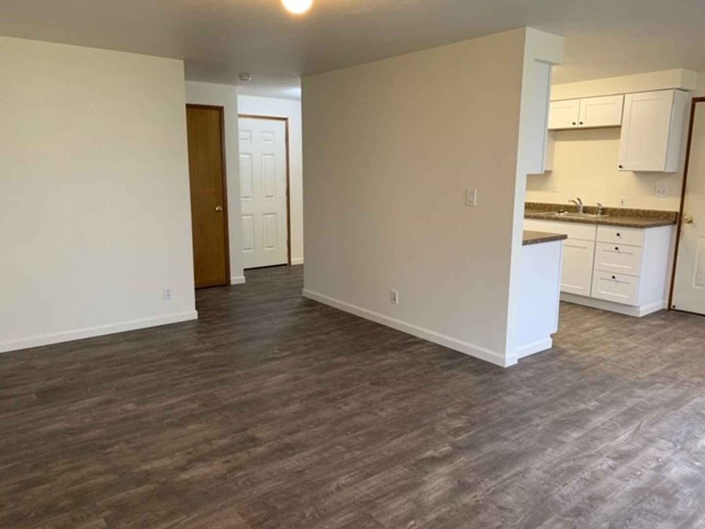 Seaside Apartment: 1350 Alder Drive