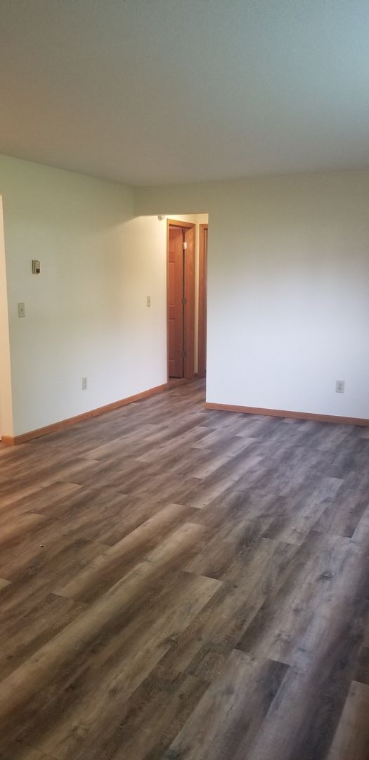 Owatonna Apartment: 250 21st Street North West