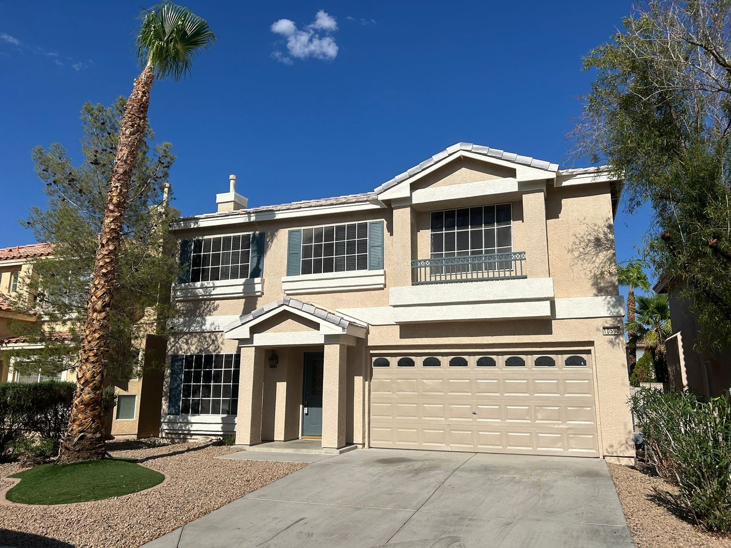 Las Vegas House: 10590 Medicine Bow St.