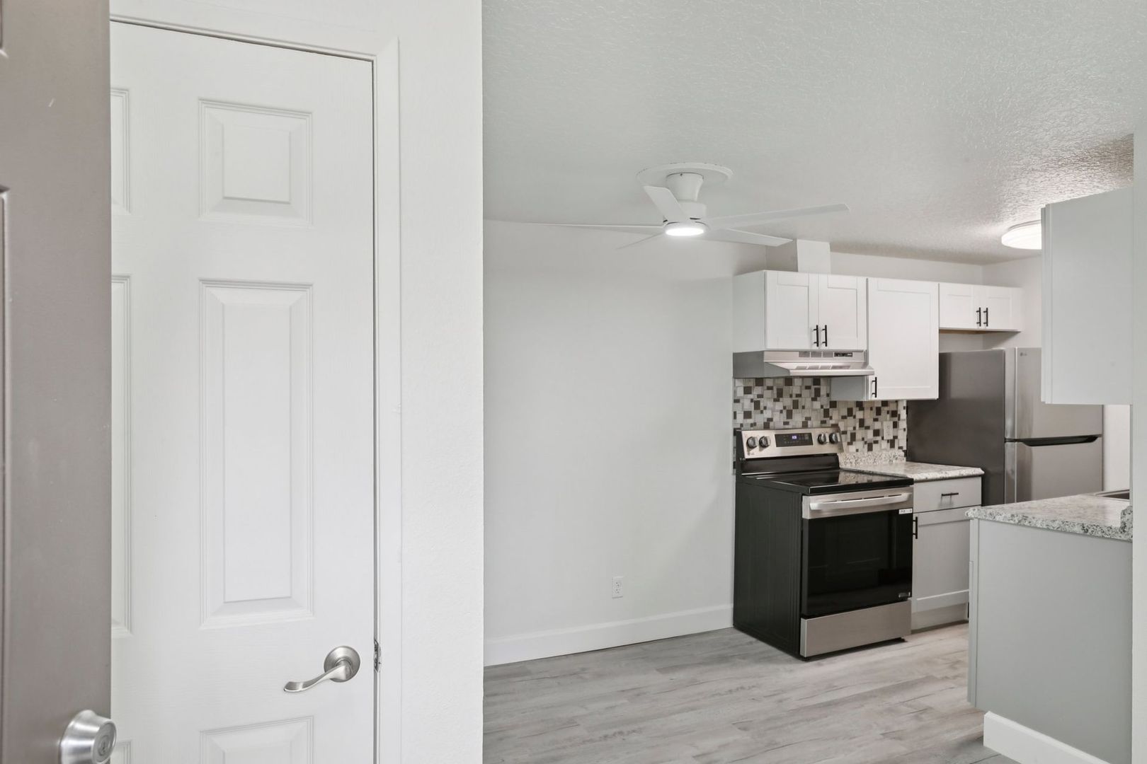 Gresham Apartment: 4725 West Powell Blvd.