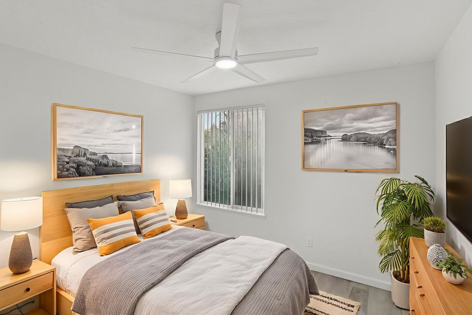 Gresham Apartment: 4725 West Powell Blvd.