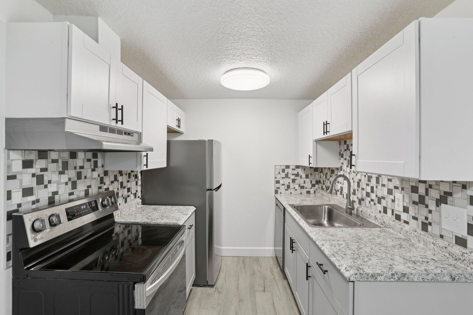 Gresham Apartment: 4725 West Powell Blvd.