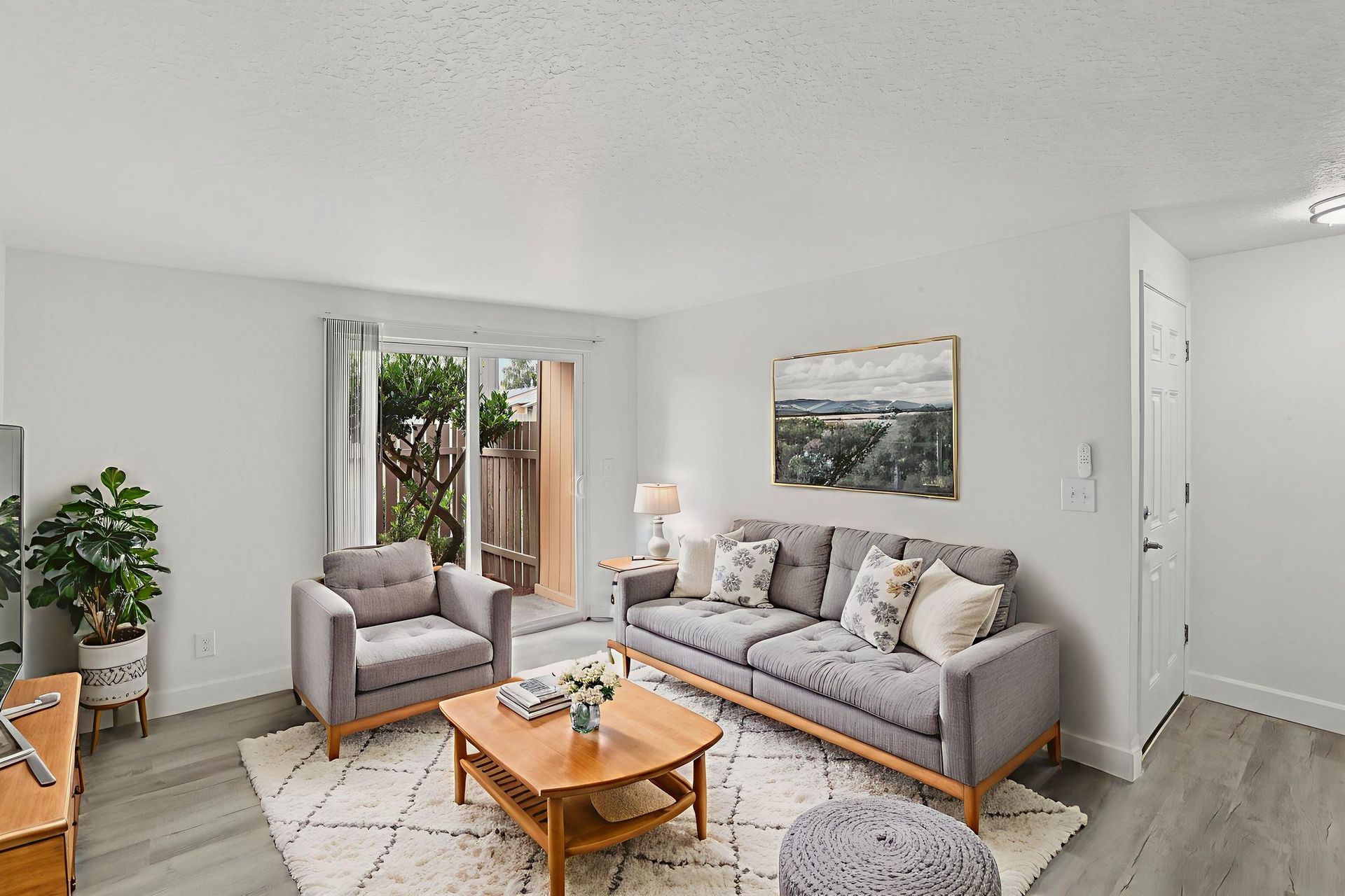 Images Highland Apartments