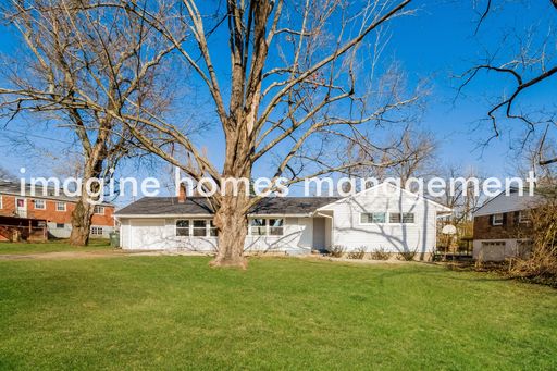 Available in November! Beautifully renovated 3 bedroom Midcentury Ranch in Anderson, CINCINNATI! – photo 1