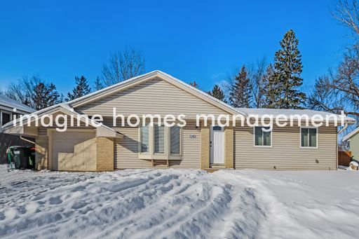 Available in November! Fully Renovated 4 Bedroom Single Family Home in Coon Rapids! – photo 1