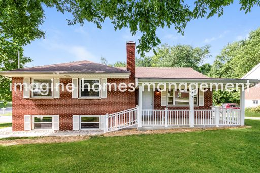 Available in November! Beautifully remodeled 4 bedroom home in Springdale!!! – photo 1