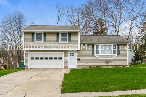 Available now! Charming 3 Bedroom Split Level Home in Twinsburg! – photo 1
