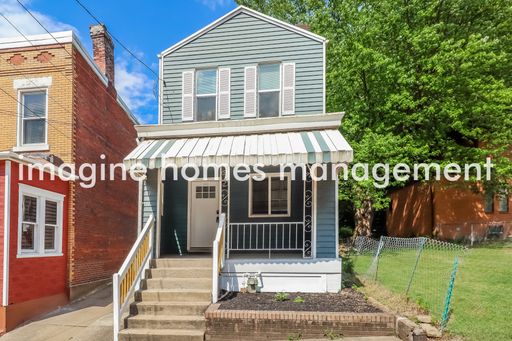 Available now! Charming 3 Bed and 2 Bath in Pittsburgh! – photo 1