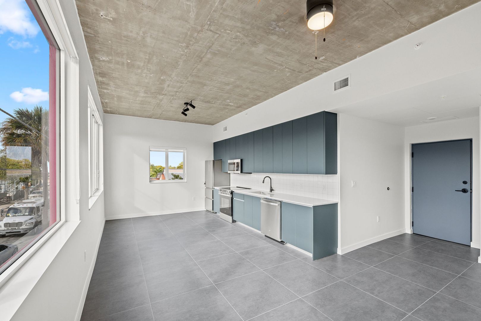 Miami Apartment: 315 NW 32 ST