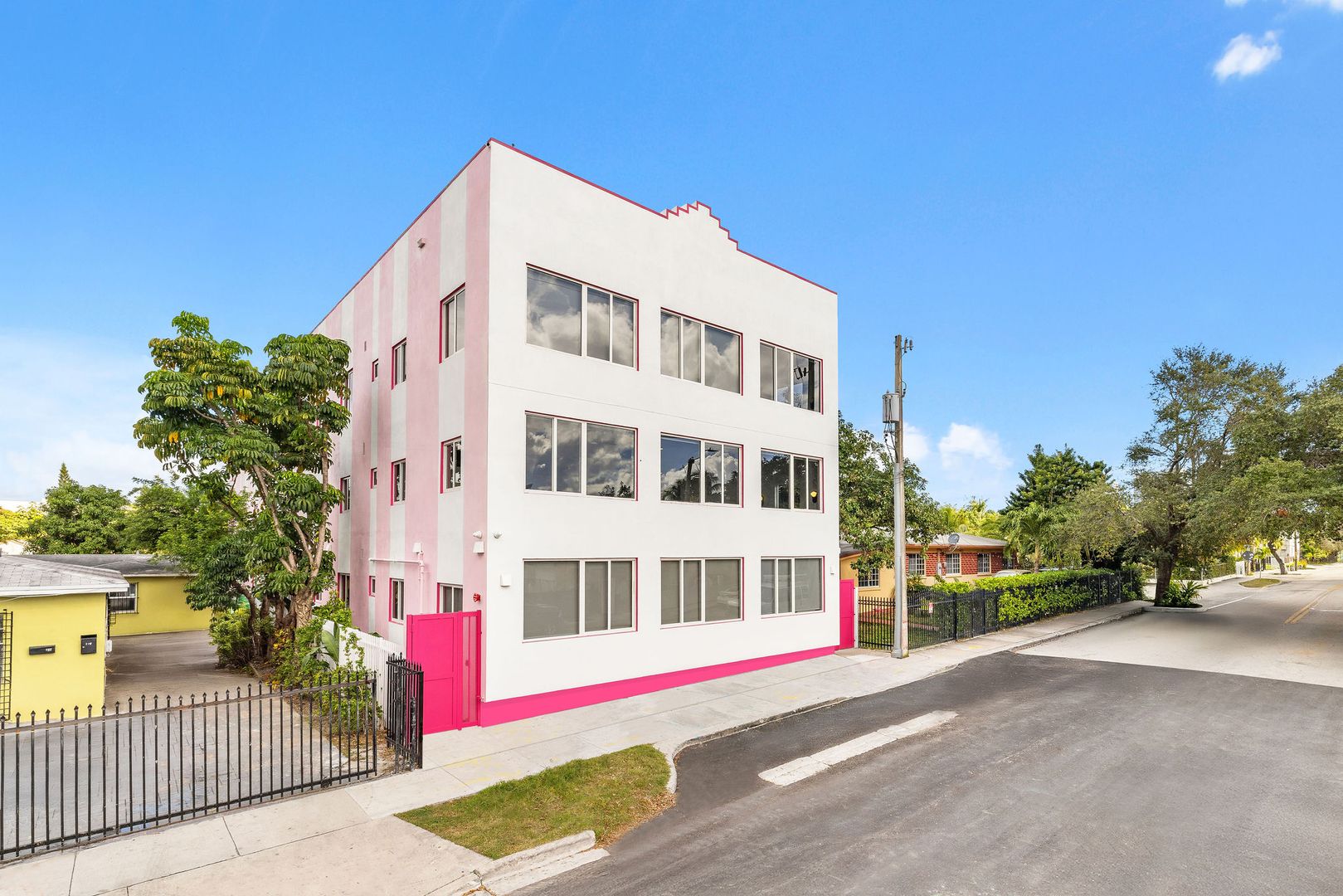 Miami Apartment: 315 NW 32 ST