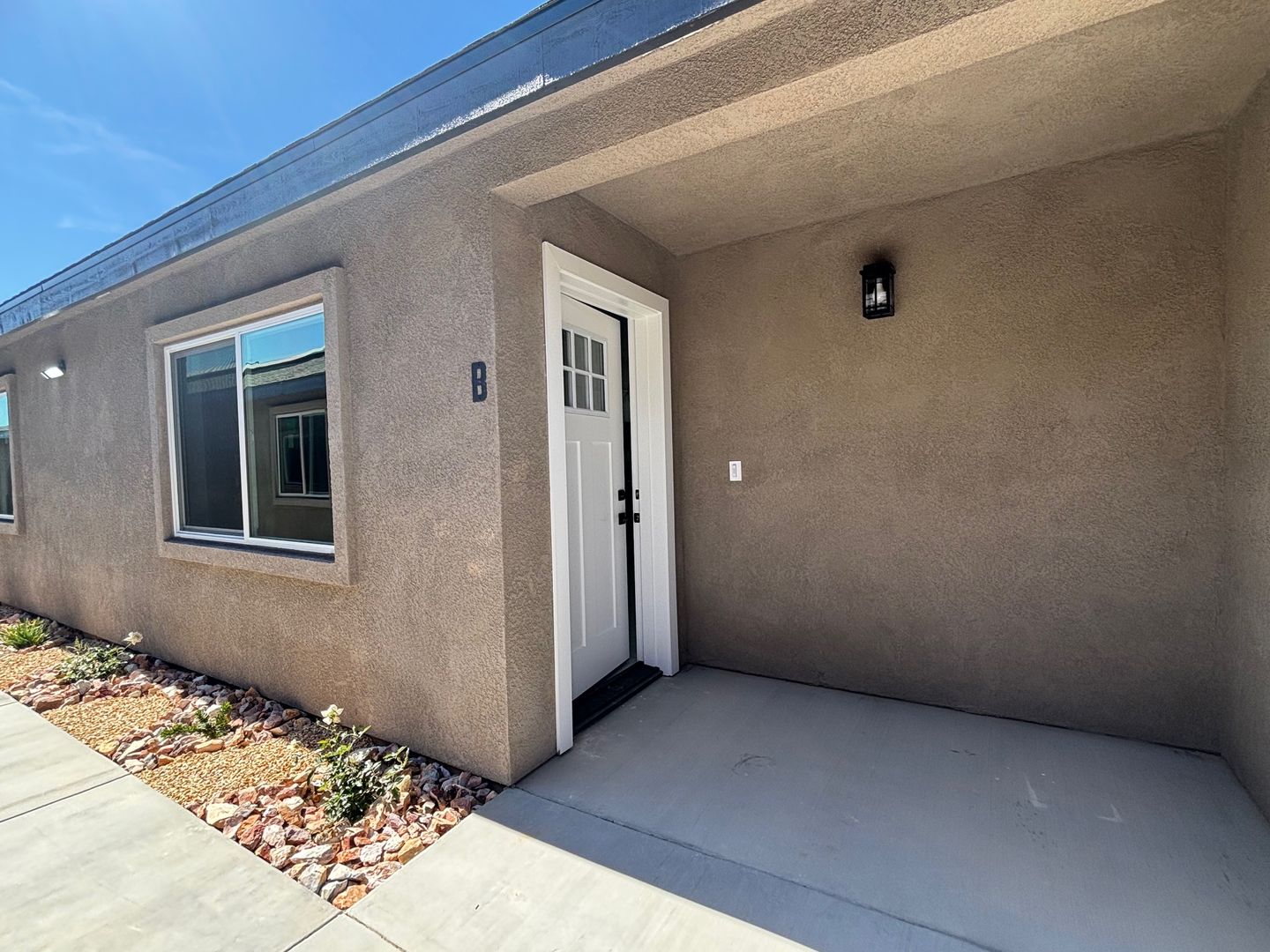 California City Apartment: 9941 N. Loop Blvd.