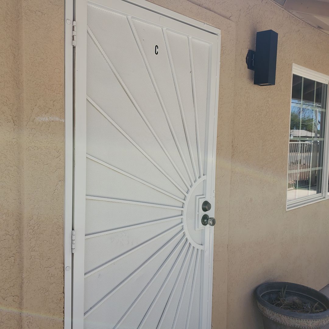 Calipatria Apartment: 162 W. Alamo St.